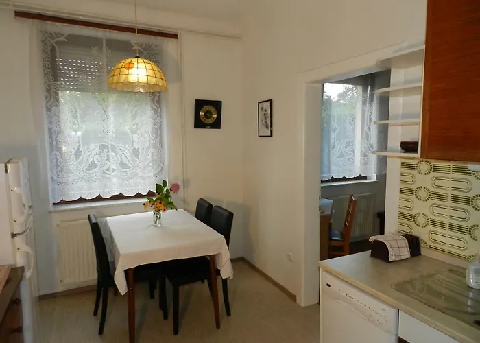 アパート With Free Car Parking, Wifi And Bikes For Free *